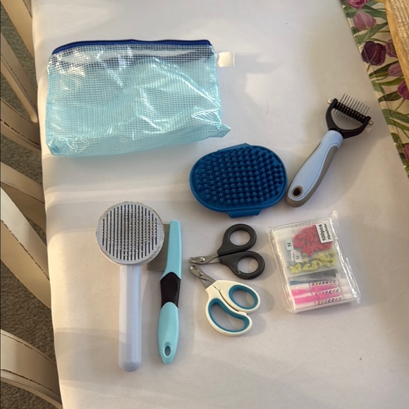 Cats  Bath & Hair Care Set with Blue and Gray Accessories - Picture 1 of 1